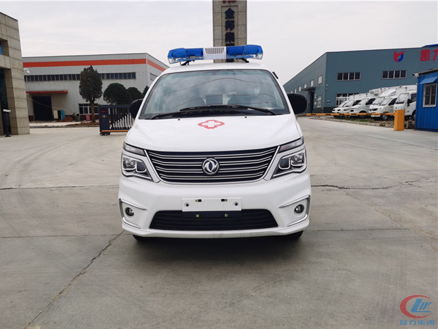 國(guó)六東風(fēng)風(fēng)行救護(hù)車(chē)
