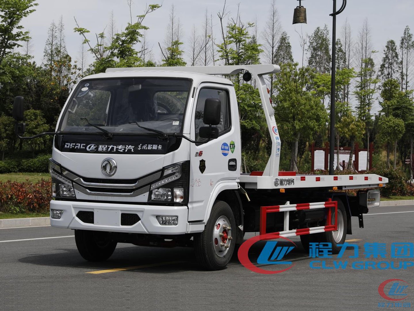 國(guó)六東風(fēng)多利卡D6藍(lán)牌清障車