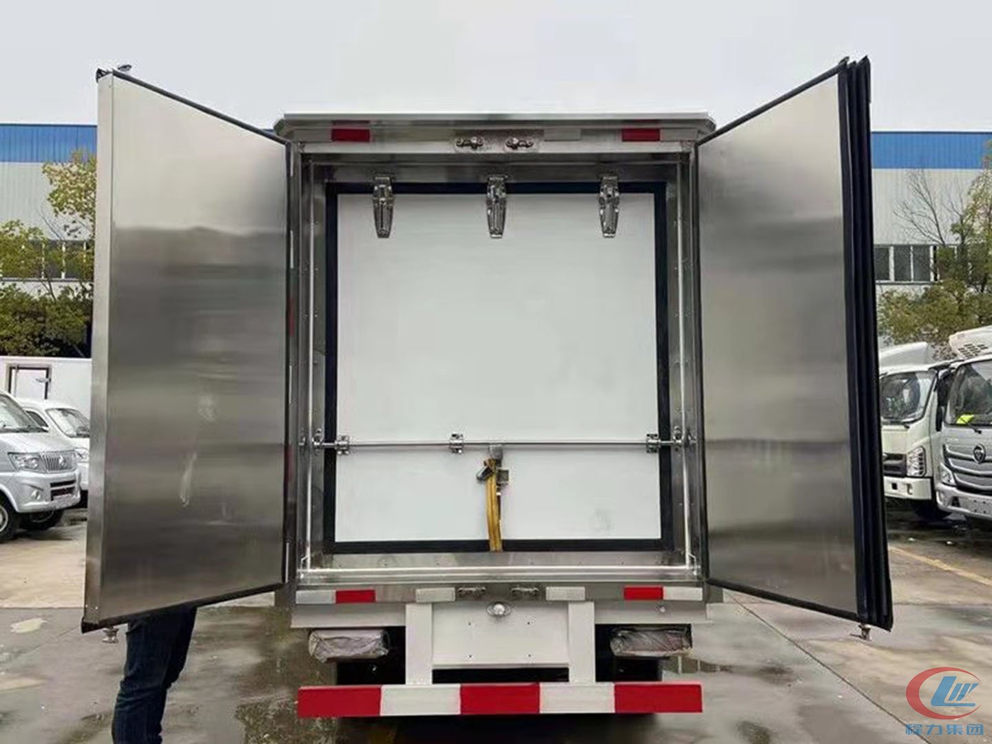 國六躍進(jìn)醫(yī)療物廢??轉(zhuǎn)運車