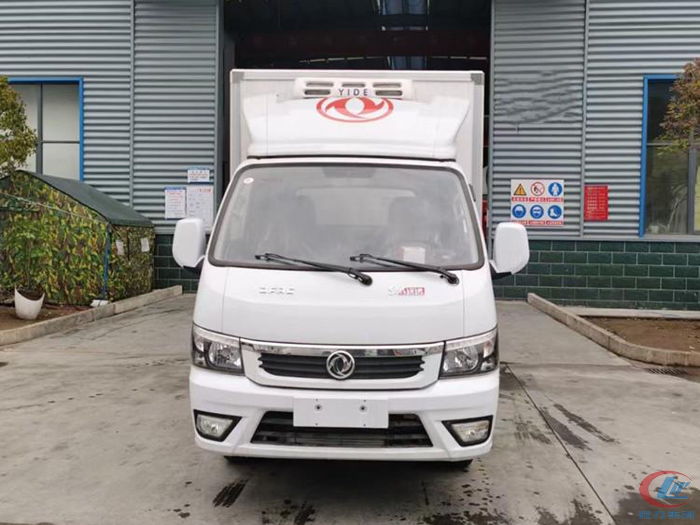 國六東風途逸小型醫(yī)療廢物轉(zhuǎn)運車