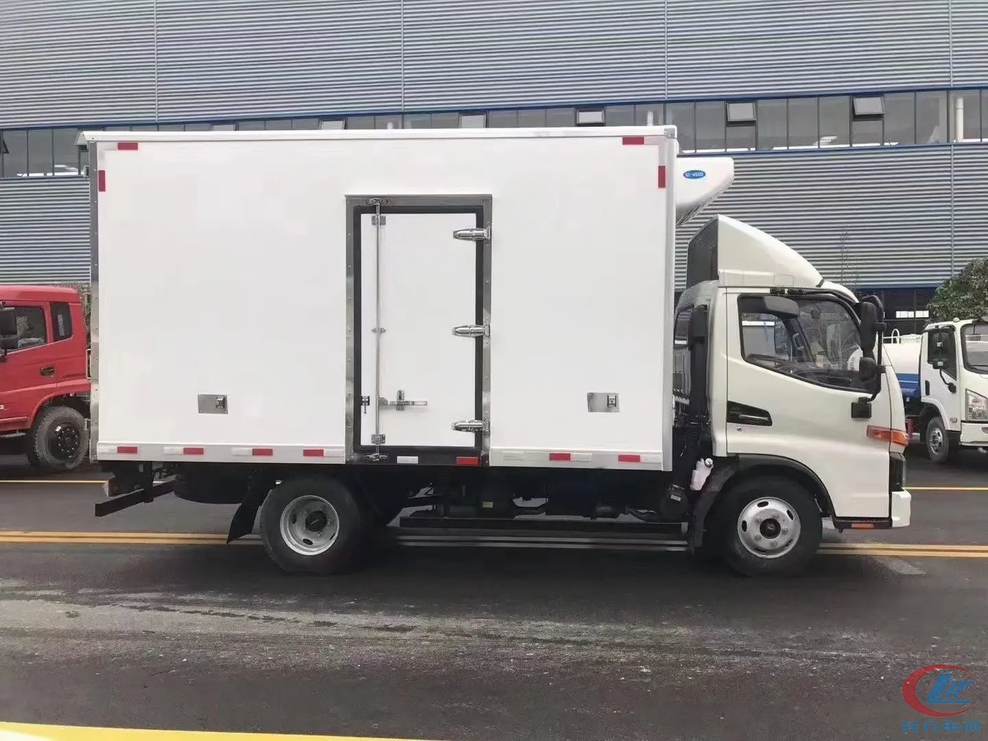 國(guó)六江淮駿鈴V5冷藏車(chē)