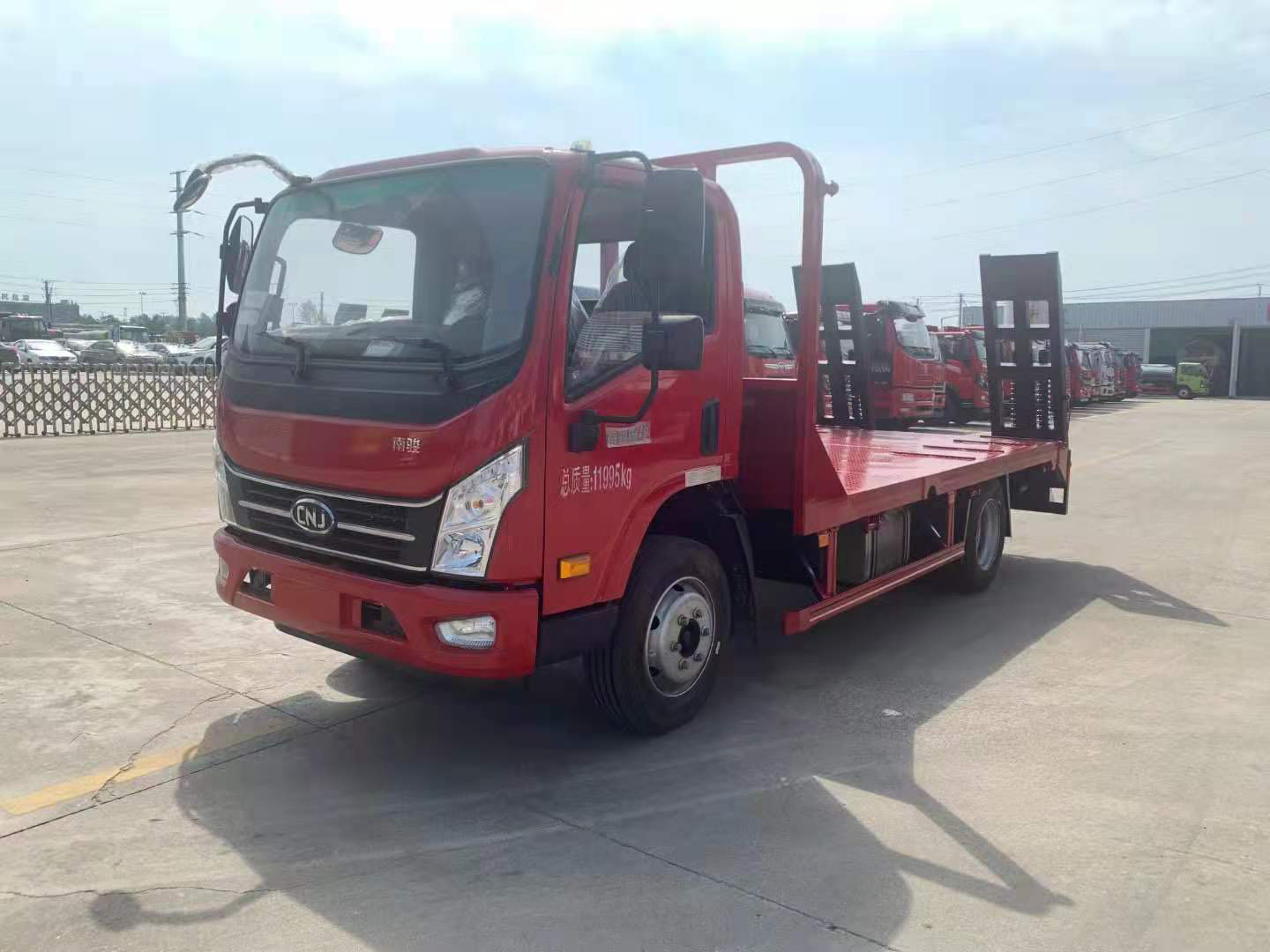 國(guó)六南駿黃牌平板運(yùn)輸車