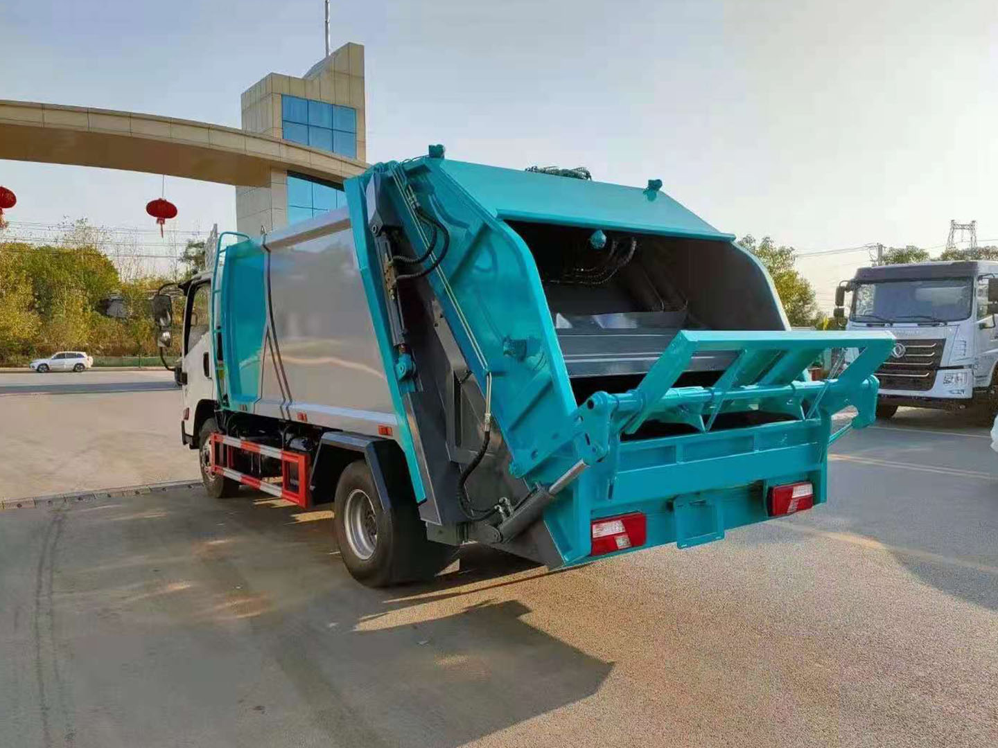 國(guó)六江鈴凱運(yùn)7立方壓縮垃圾車(chē)
