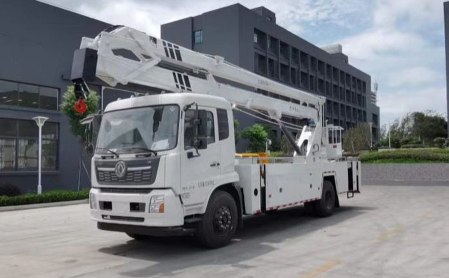 東風天錦22米高空作業(yè)車