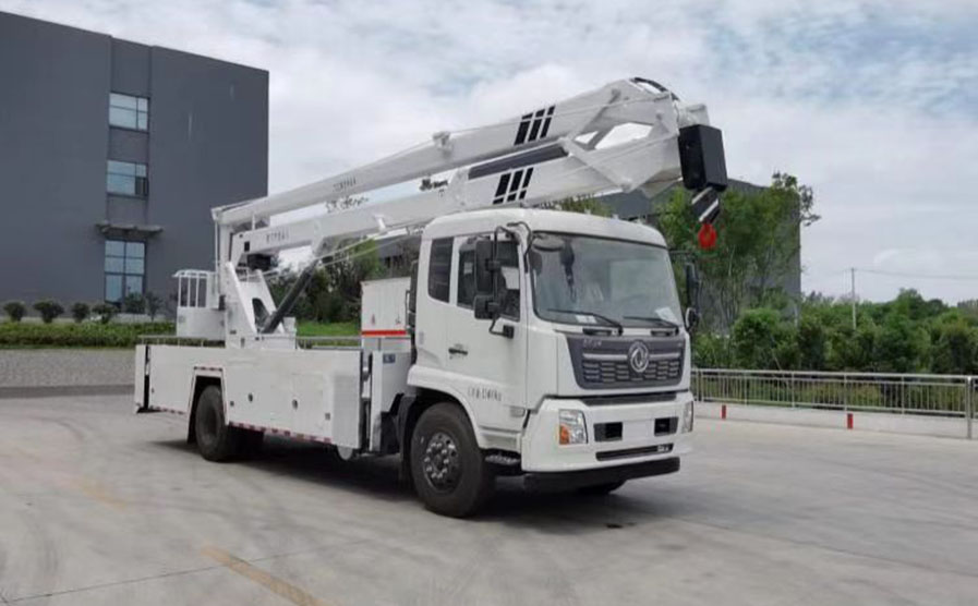 東風天錦22米高空作業(yè)車