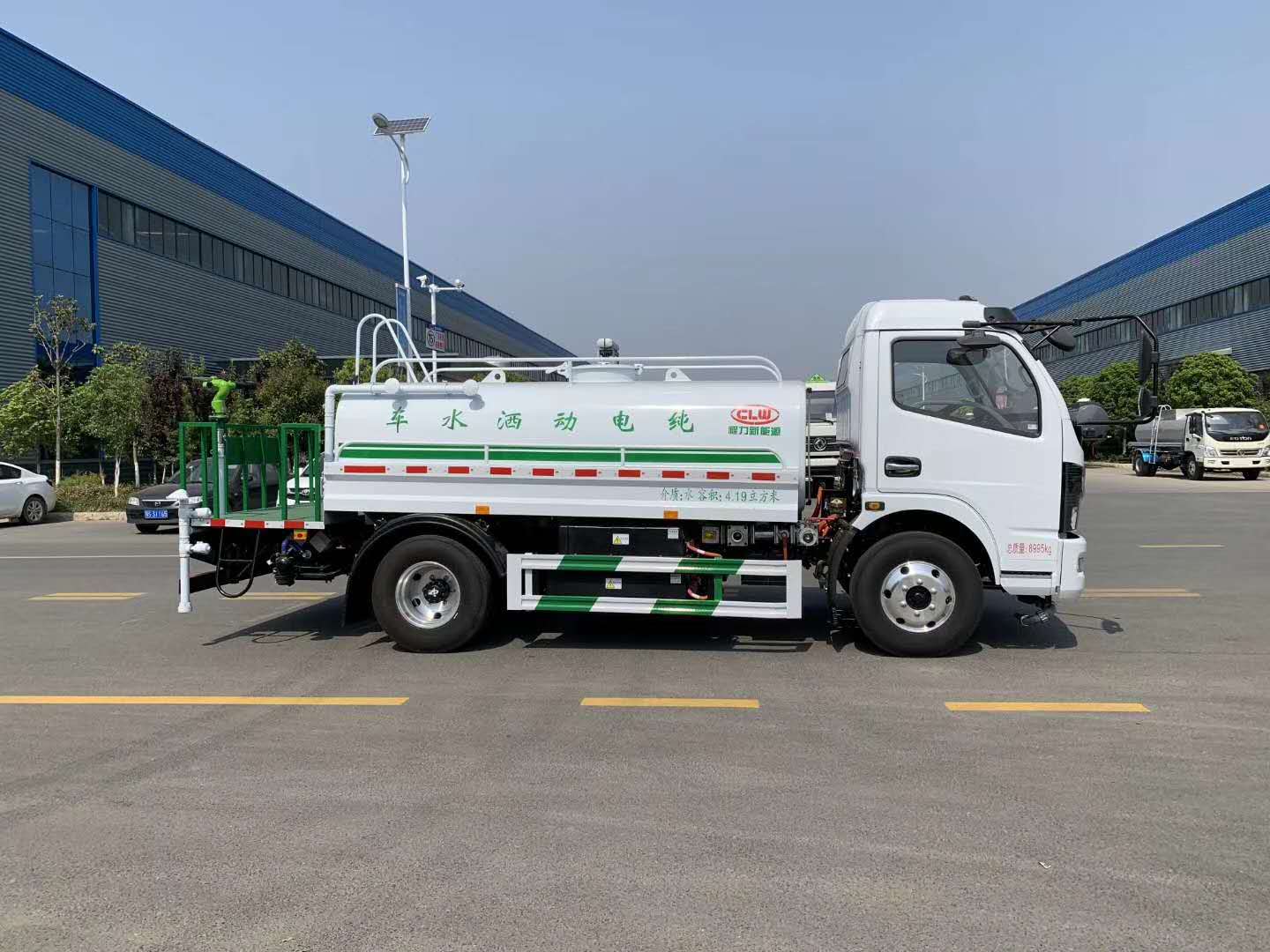 東風(fēng)凱普特新能源純電動5方灑水車