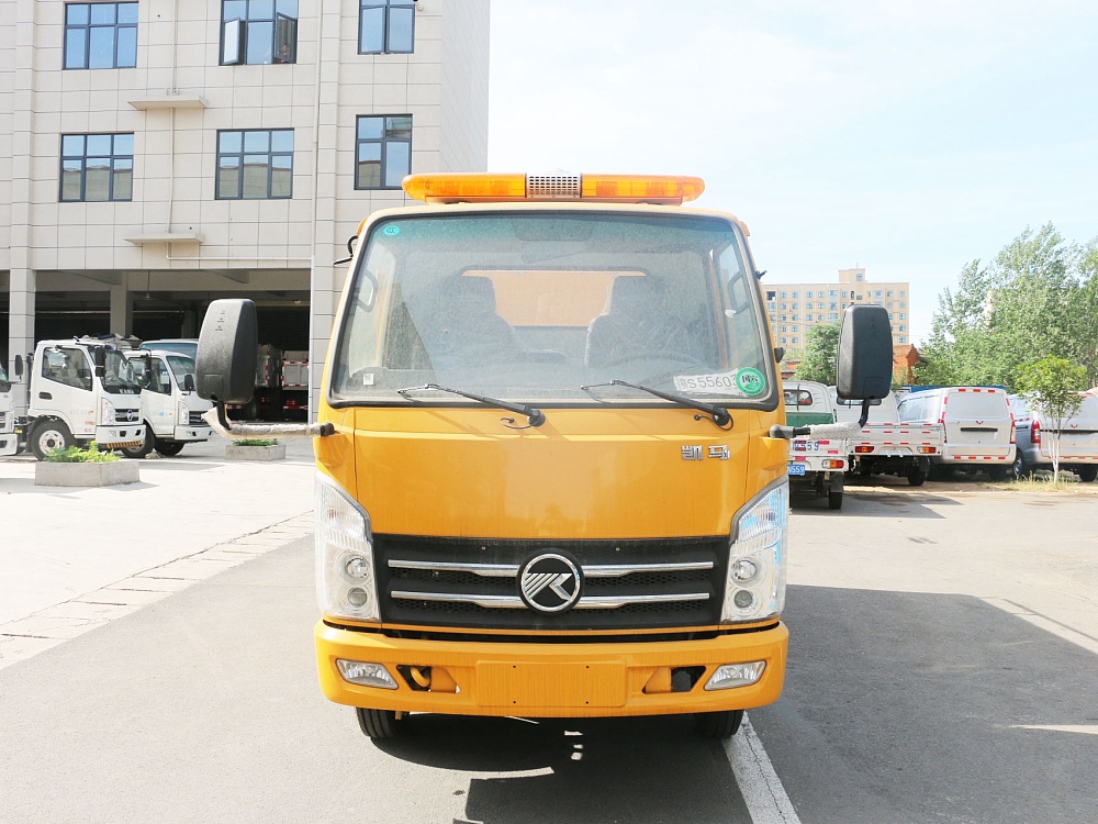 凱馬小型防汛排水搶險(xiǎn)車(chē)