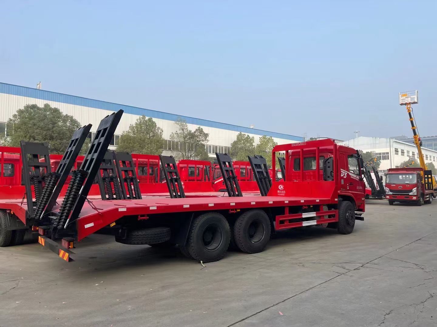 東風(fēng)D3后八輪平板運輸車