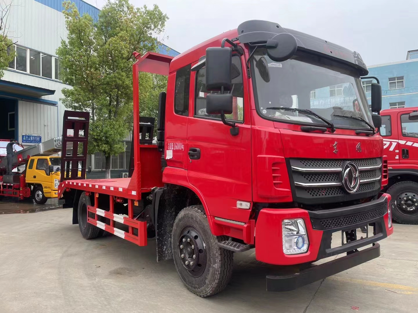 國六東風(fēng)K6單橋平板運輸車
