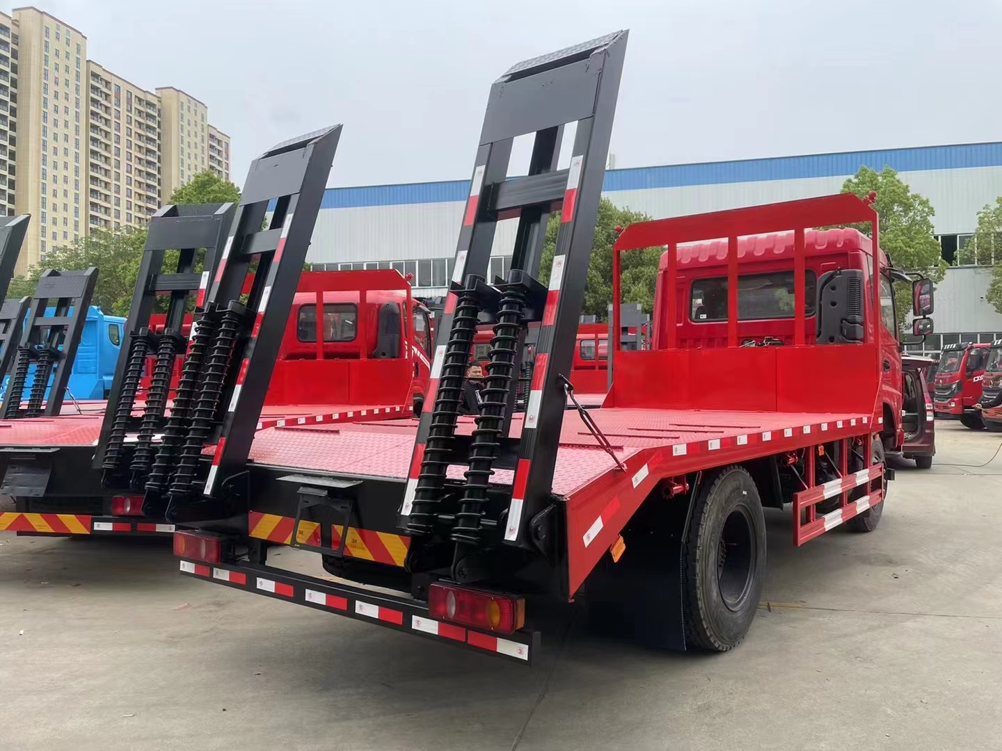 國六東風(fēng)K6單橋平板運輸車