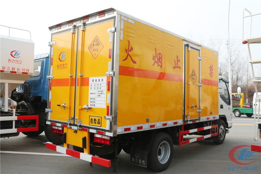 程力江淮帥鈴爆破器材運(yùn)輸車(chē)側(cè)面圖