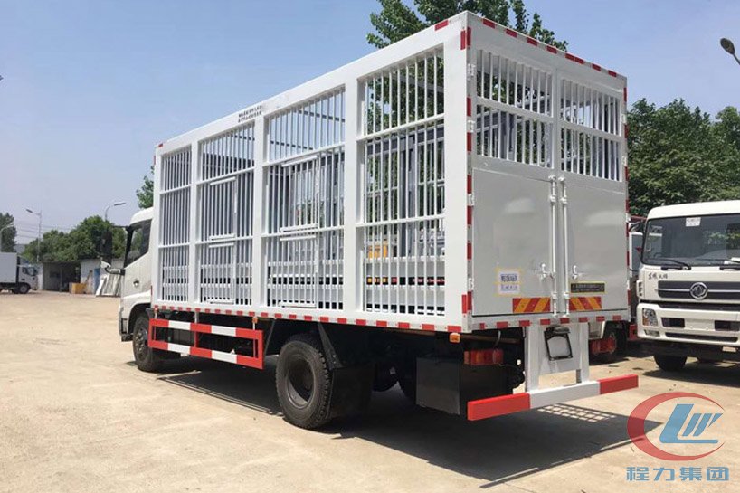 東風天錦6米8運豬車、畜禽運輸車側面圖