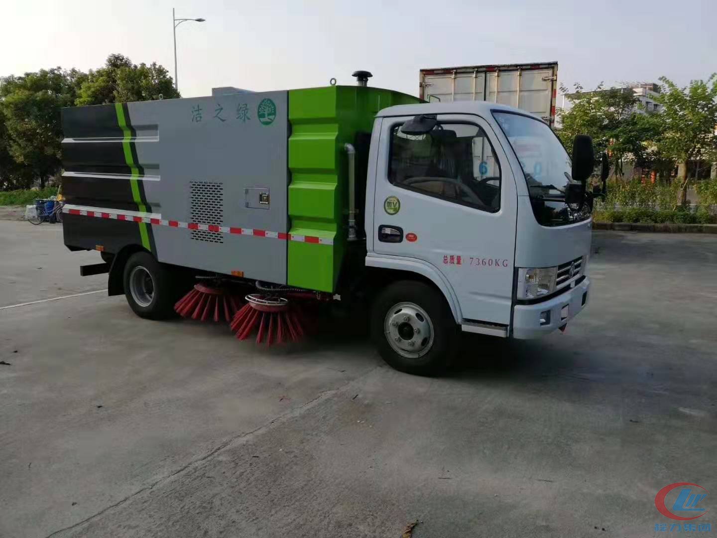 國五東風(fēng)小多利卡D6掃路車