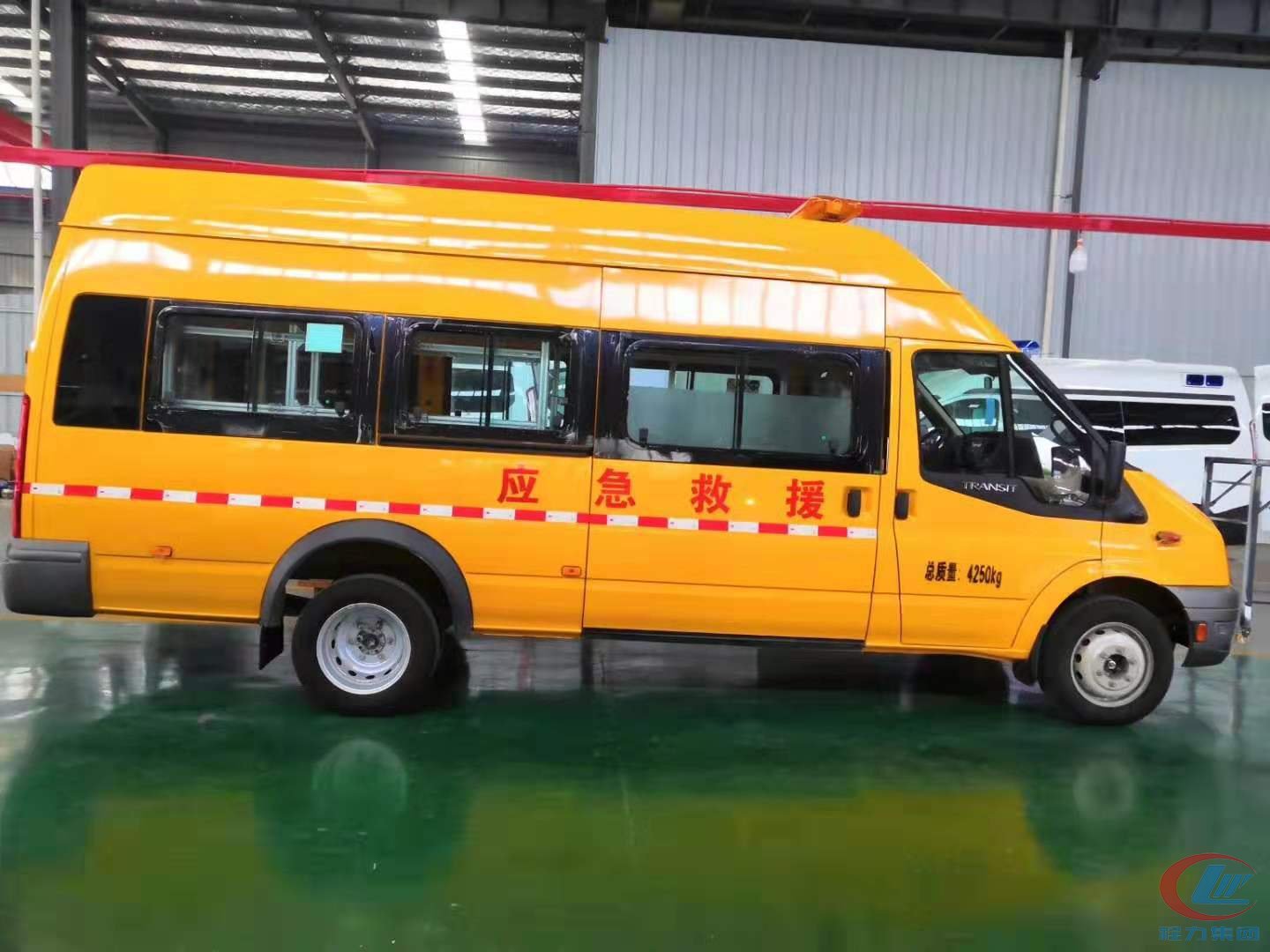 福特新時代客運版救護車，福特應急救援車