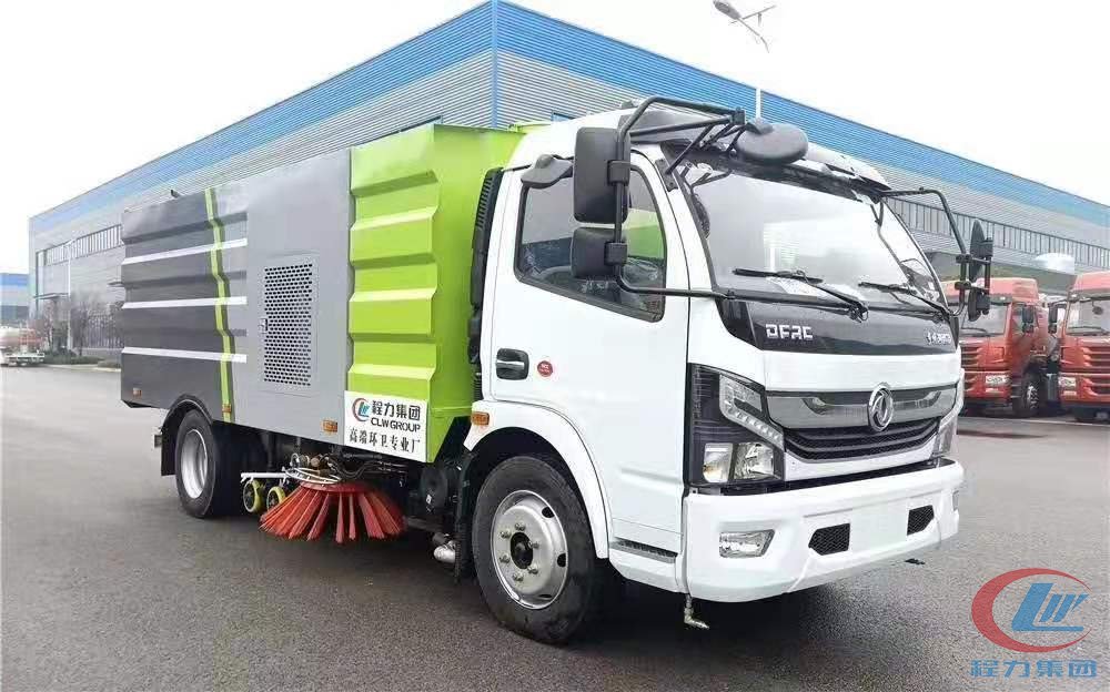 東風(fēng)大多利卡9方洗掃車